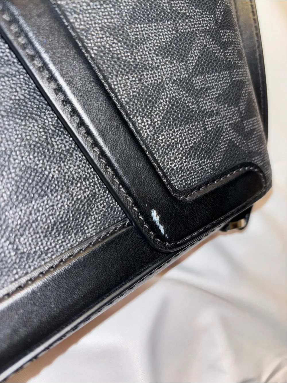 Michael Kors Black Logo-Accent Crossbody Bag